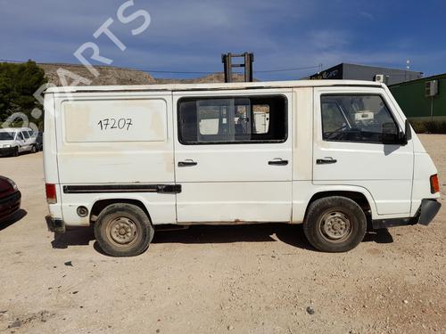 Grille MERCEDES-BENZ MB Van (W631) D (631.332, 631.342) | BP29828335C40