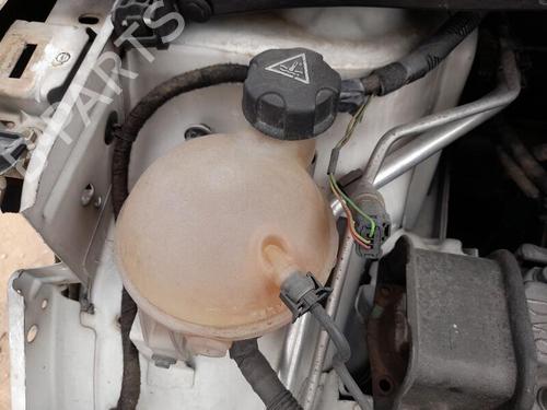 Used Expansion tank PEUGEOT 308 I (4A_, 4C_) 1.6 HDi (109 hp) 29187183