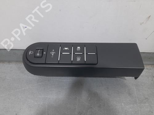 kombi-kontakt-stilkkontakt-kia-xceed-cd-2019-32266725 main image