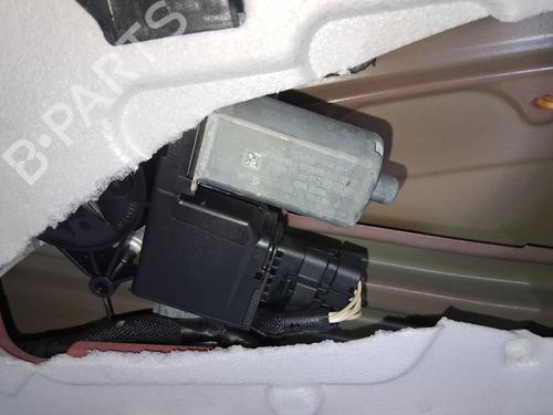 Used Front right window mechanism Front right window mechanism CITROËN C3 III (SX) 1.5 BlueHDi 100 (SXYHYP, SXYHTU) (102 hp) 40079130 40079130