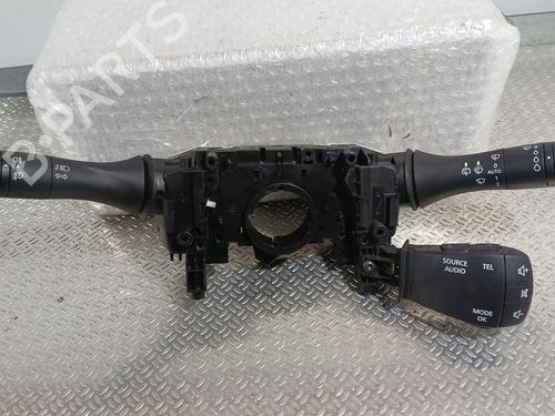 steering-column-stalk-renault-megane-iv-hatchback-b9amn_-2015-40149823 main image