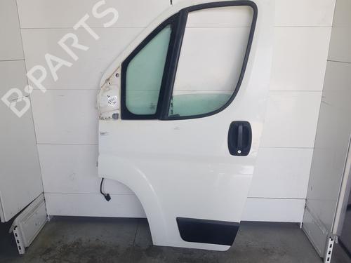 Used Left front door Left front door 37216821 37216821
