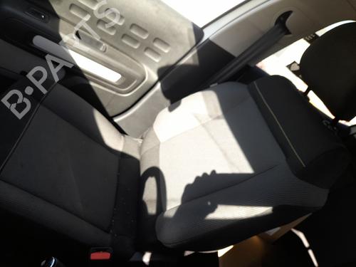 Used Right front seat CITROËN C3 III (SX) 1.5 BlueHDi 100 (SXYHYP, SXYHTU) (102 hp) 30507332