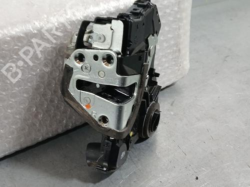 front-right-lock-toyota-auris-_e18_-2012-2013-2014-2015-2016-2017-2018-2019-33831621 main image