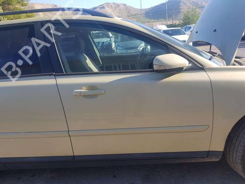 Used Right front door VOLVO V50 (545) 2.0 D (136 hp) 18907445