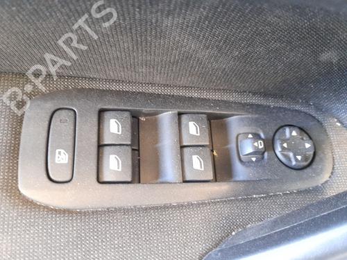 Used Left front window switch Left front window switch 37800043 37800043