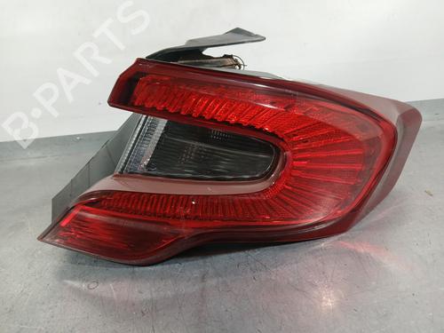 right-taillight-fiat-tipo-saloon-356_-357_-2015-27464881 main image