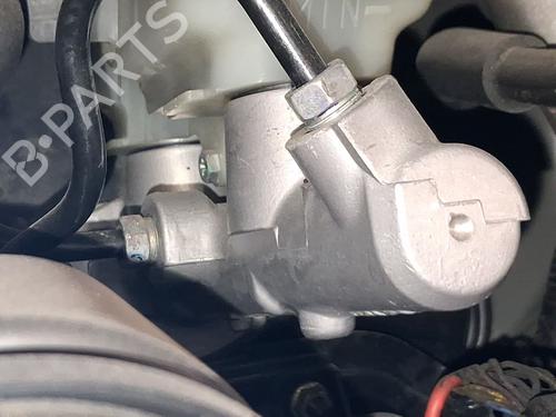 brake-master-cylinder-honda-civic-viii-hatchback-fn-fk-2005-2006-2007-2008-2009-2010-2011-2012-37999542 main image