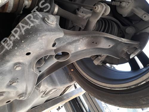 Used Left front suspension arm Left front suspension arm 35812589 35812589