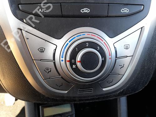 Used Climate control HYUNDAI ix20 (JC) 1.4 CRDi (78 hp) 28730785