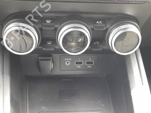 climate-control-renault-clio-v-b7_-2019-34223666 main image