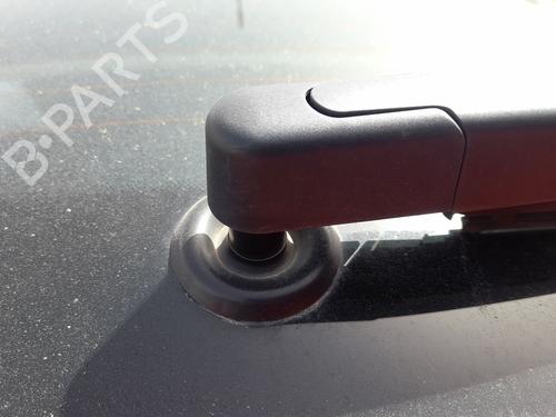 Used Rear wiper motor Rear wiper motor SMART FORFOUR Hatchback (453) electric drive / EQ (453.091) (56 hp) 33886446 33886446