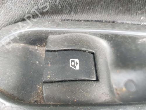 Used Right rear window switch RENAULT MEGANE II (BM0/1_, CM0/1_) [2001-2012]  16698598