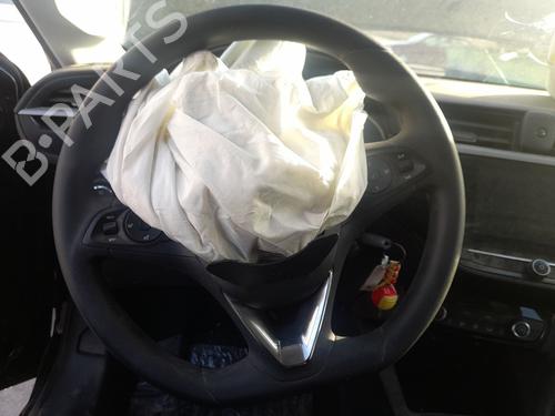 Used Steering wheel OPEL CORSA F (P2JO) 1.2 (68) (101 hp) 31622591
