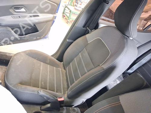 right-front-seat-dacia-sandero-iii-2021-37800306 main image