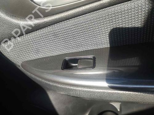 Used Right front window switch MAZDA 6 Hatchback (GG) 2.0 DI (GG14) (143 hp) 22640019
