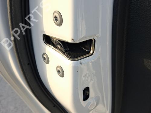 rear-left-lock-toyota-yaris-_p21_-_pa1_-_ph1_-2020-38801290 main image