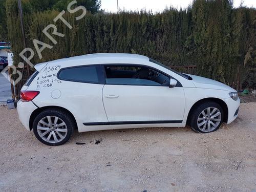 Instrument cluster VW SCIROCCO III (137, 138) 2.0 TDI | BP8643956C47 