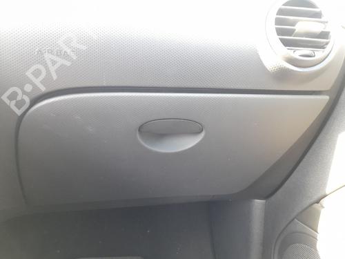 Used Glove box Glove box 37217837 37217837