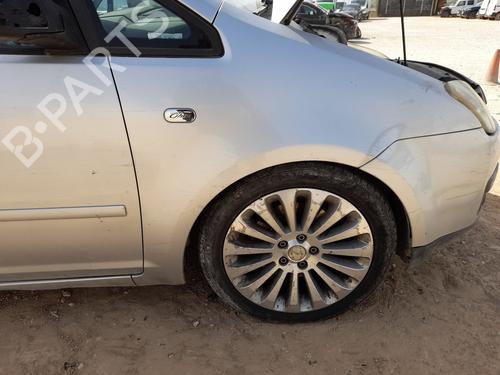 Used Right front fenders FORD FOCUS C-MAX (DM2) 2.0 TDCi (136 hp) 25605688