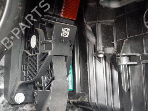 Used Pedal Pedal MG MG 4 (EH32) EV (170 hp) 33886660 33886660