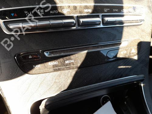 Bilradio MERCEDES-BENZ C-CLASS Convertible (A205) C 220 d (205.404) (170 hp) 30081971