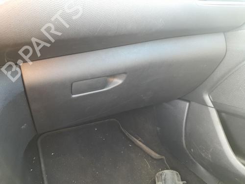 Used Glove box Glove box PEUGEOT 308 II (LB_, LP_, LW_, LH_, L3_) 1.6 HDi 100 (99 hp) 30110820 30110820