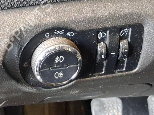 Used Headlight switch Headlight switch 37800571 37800571
