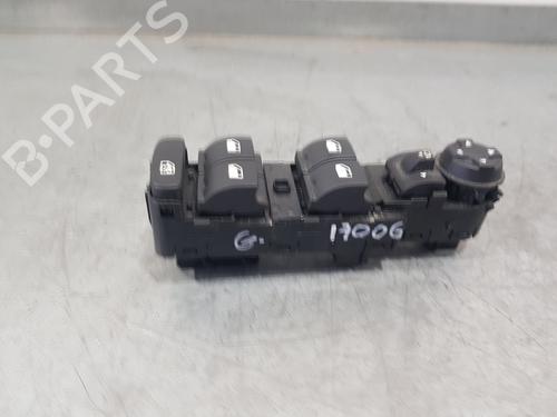 Used Left front window switch OPEL CORSA F (P2JO) 1.2 (68) (101 hp) 28318845