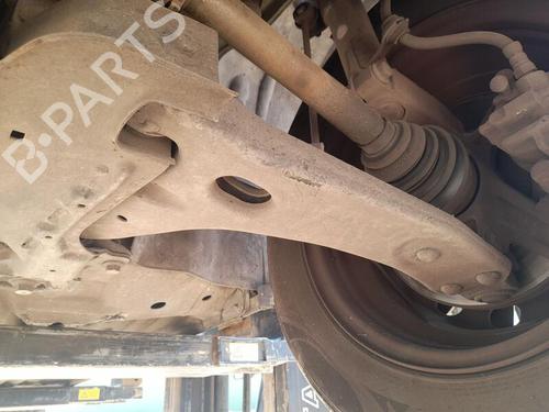 Venstre foran bærearm FORD FOCUS I (DAW, DBW) 1.6 16V (100 hp) 29527724