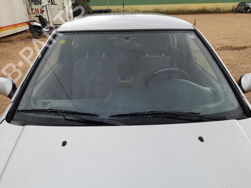 Used Windscreen NISSAN PRIMERA Hatchback (P11) 2.0 TD (90 hp) 31014970