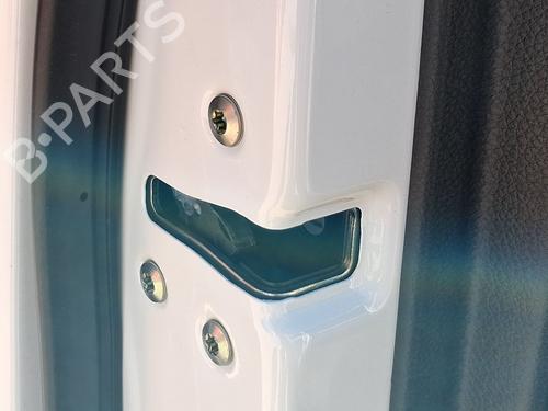 front-left-lock-kia-stonic-yb-2017-40453004 main image