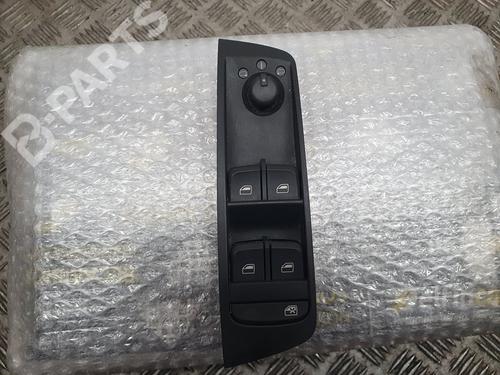 Left front window switch AUDI A1 Sportback (8XA, 8XF) 1.2 TFSI (86 hp) 8X4959521A | 8X4959521A |