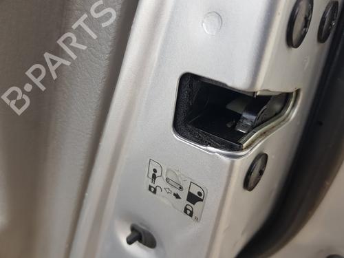 Used Rear right lock KIA SORENTO I (JC) 2.5 CRDi (170 hp) 15278838
