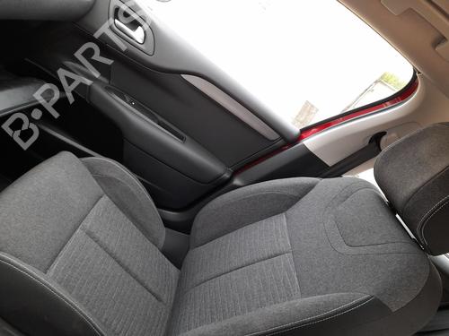 Sæde højre fortil CITROËN C4 II (NC_) 1.6 BlueHDi 100 (99 hp) 29891892