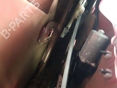 Rudehejsemekanisme Højre bagtil Rudehejsemekanisme Højre bagtil MG MG ZS SUV (AZS1) 1.5 VTi (114 hp) 34103151 34103151