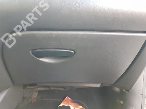 glove-box-ford-focus-i-daw-dbw-18-turbo-di-tddi-1998-1999-2000-2001-2002-2003-2004-2005-2006-2007-2008-2009-11053528 main image