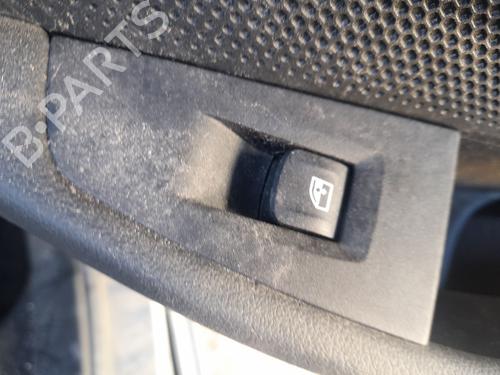 Used Right rear window switch BMW 1 (F40) [2019-2025]  30635809