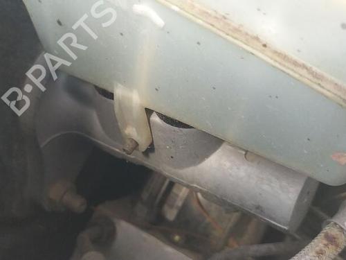 Used Brake master cylinder BMW 3 (E46) 320 d (150 hp) 24936584