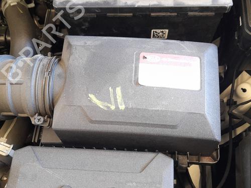Used Air filter box Air filter box 37513600 37513600