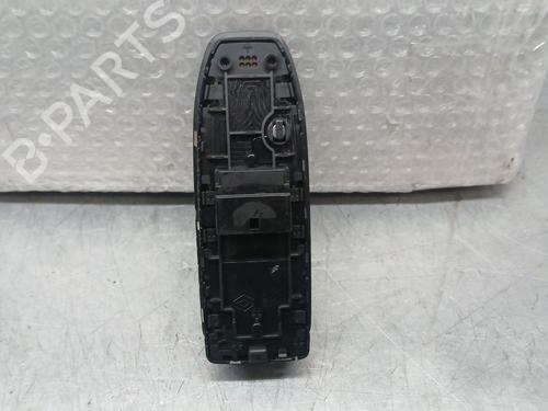 Left front window switch RENAULT CLIO V (B7_) 1.0 LPG (B7MT) | BP32394204I27