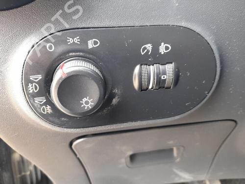 Used Headlight switch SEAT IBIZA III (6L1) 1.9 TDI (100 hp) 26217498