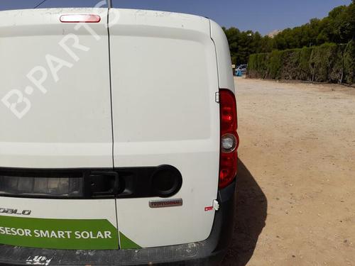 Høyre lasterom dør FIAT DOBLO Cargo (263_) 1.6 D Multijet (263WXD1B, 263WXR1B, 263WXX1B, 263ZXD1B,... (105 hp) 30100432