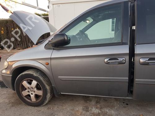 Used Left front door CHRYSLER VOYAGER IV (RG, RS) 2.5 CRD (141 hp) 16009486