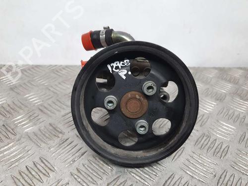 Servostyringspumpe VW PASSAT B5.5 (3B3)  8D0145156L