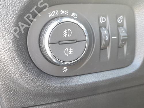 headlight-switch-opel-corsa-f-p2jo-2019-34633153 main image