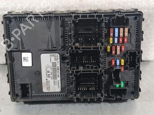 Used Fuse box Fuse box 37263754 37263754