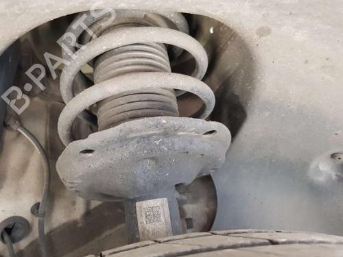 Høyre foran støtdemper SKODA OCTAVIA III Combi (5E5, 5E6) [2012-2020]  18464776