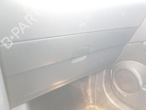 Used Glove box NISSAN QASHQAI I (J10, NJ10) 2.0 dCi (150 hp) 29199619