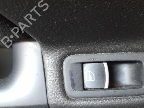 Używane Przełącznik szyby tylnej lewej Przełącznik szyby tylnej lewej VW GOLF VI (5K1) 1.4 TSI (160 hp) 37274391 37274391